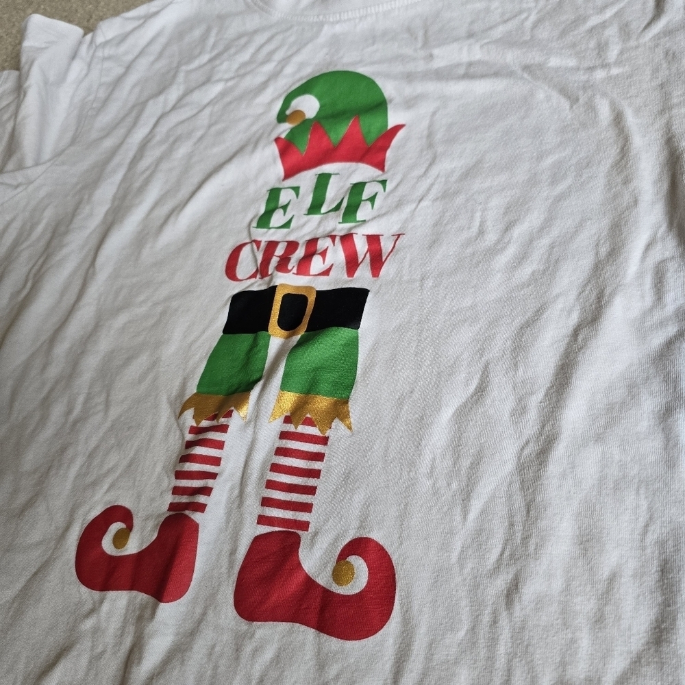 🌈 ELF Crew Tee - Picture 2 of 4